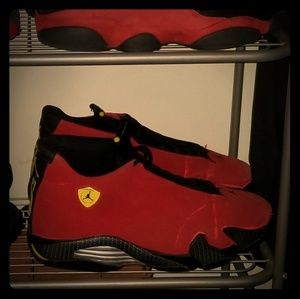 JORDAN RETRO 14 "FERRARI" Size 11